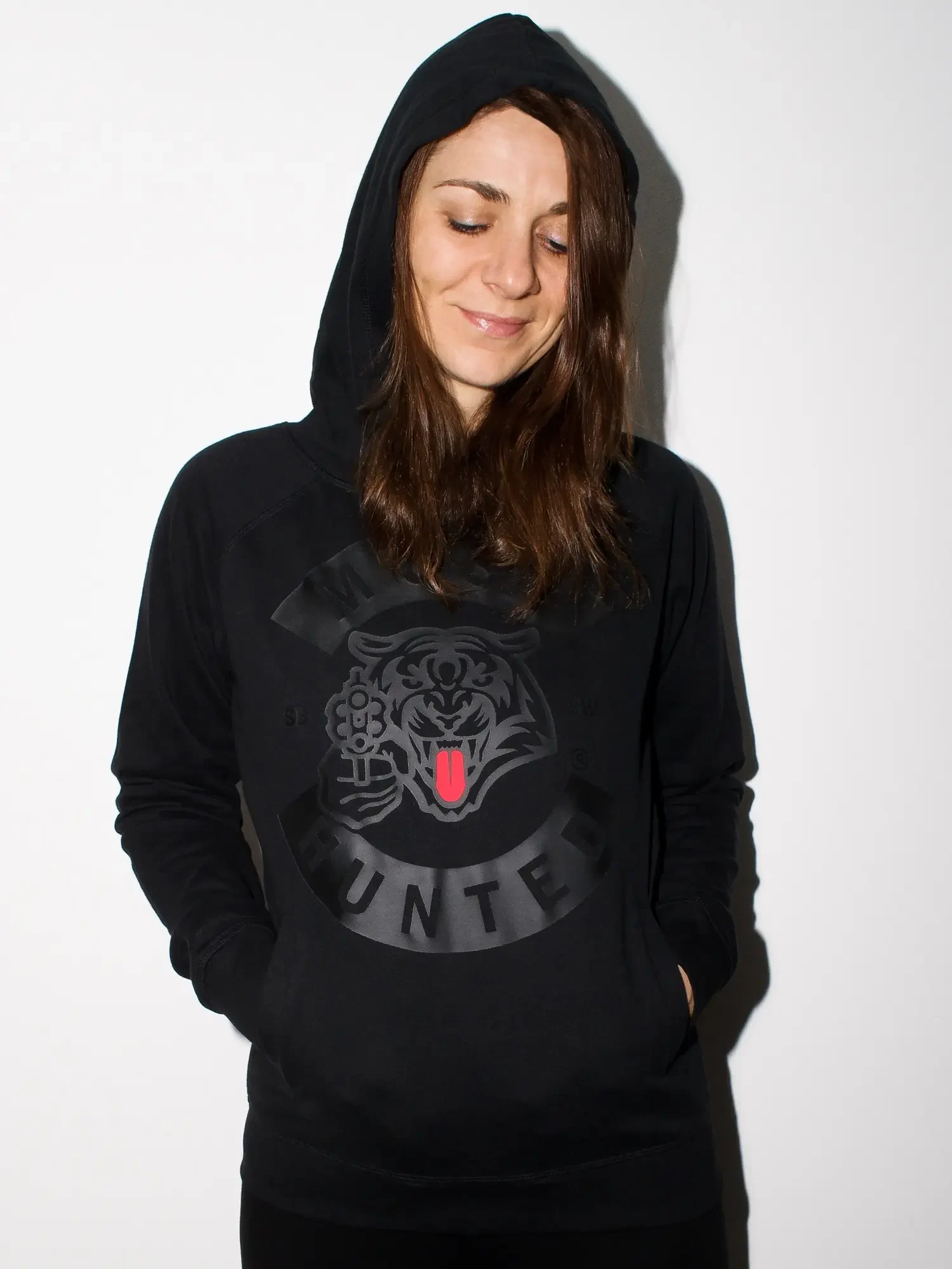 tijger tongue hoodie zwart