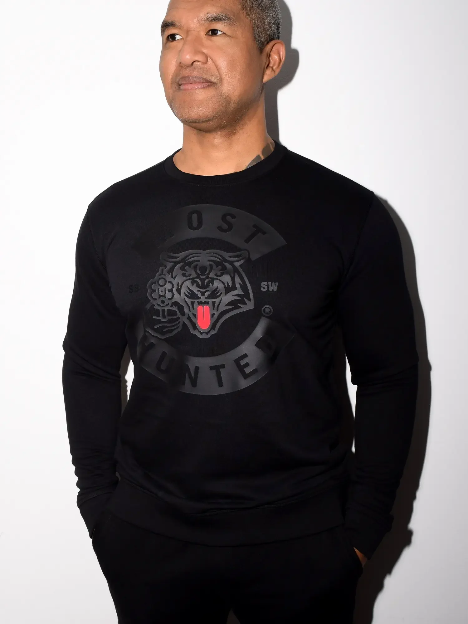 unisex tiger tongue sweater zwart