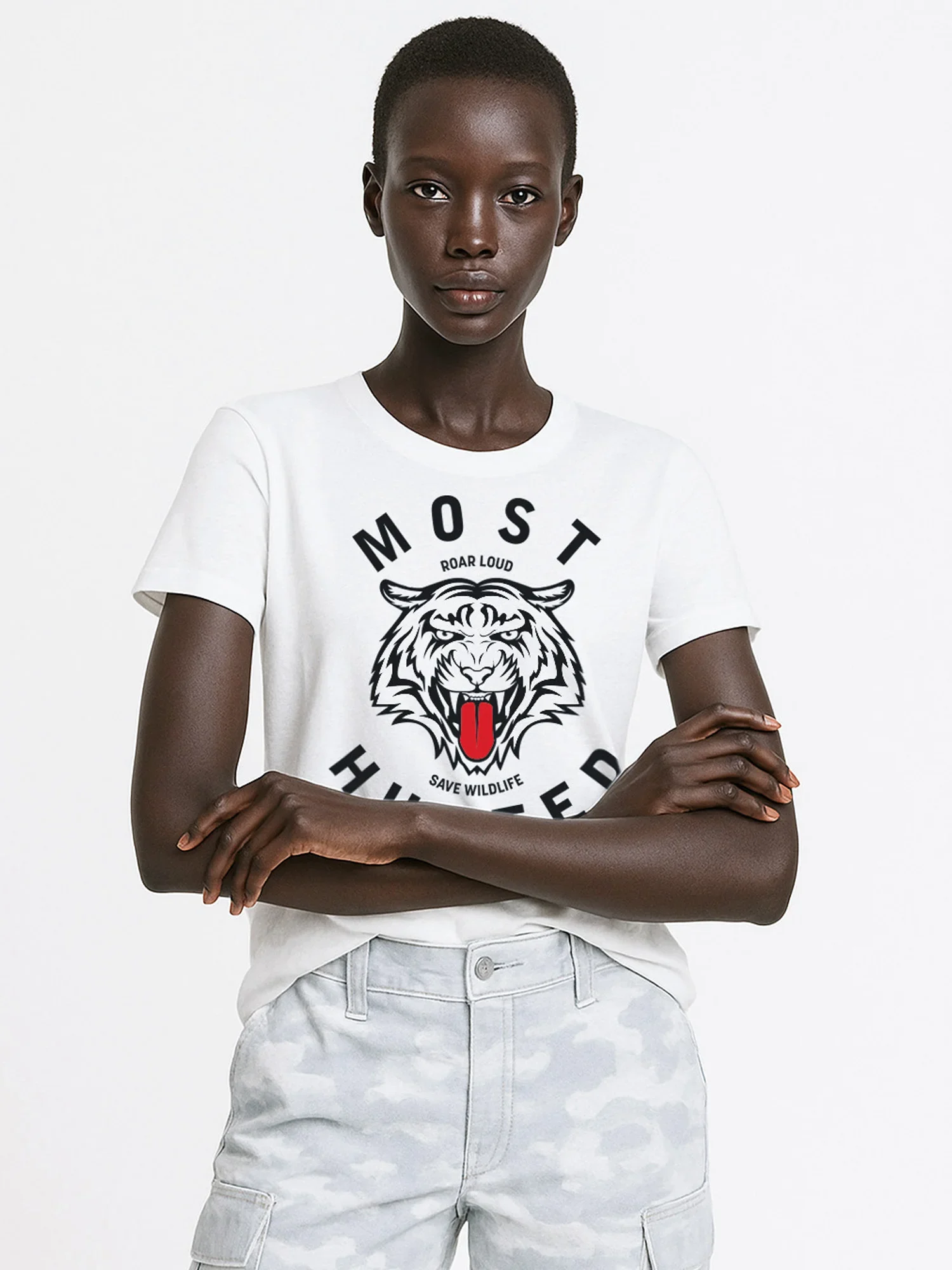 Dames T-shirt wit met grafische tiger print op de borst – MOST HUNTED